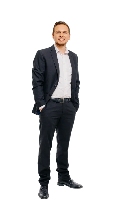 Matthias Obermeier, MSc im Business Outfit